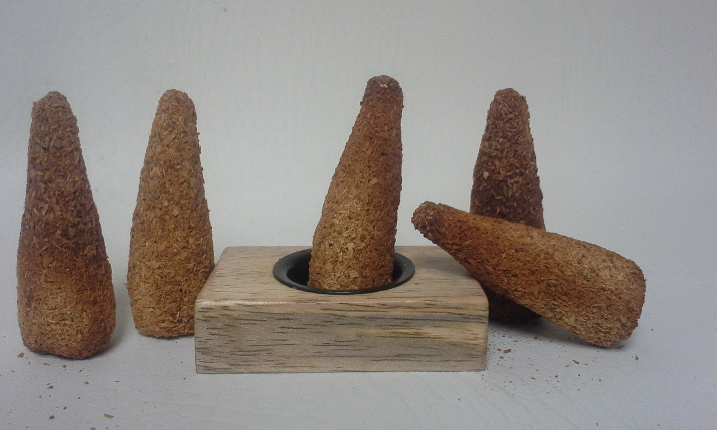 Palo Santo Cone Set